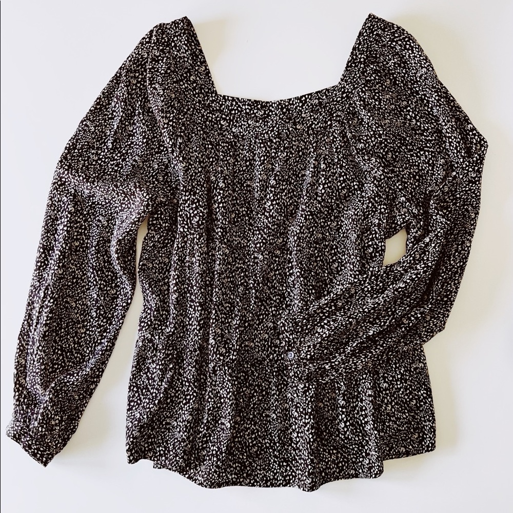 Old Navy Lightweight Pattern Top